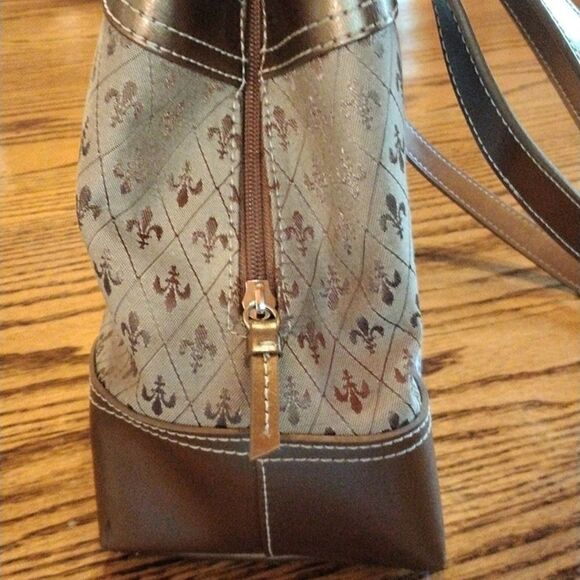 NWOT Liz Claiborne Crazy Horse Vegan Bag - Picture 10 of 12